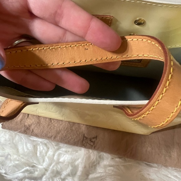 **SOLD** Louis Vuitton Vernis Perle Reade PM Authentic with dust bag - Picture 14 of 16